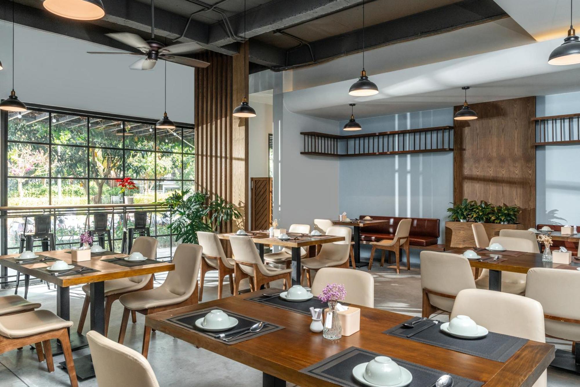 Amon Hotel 두옹 동 외부 사진