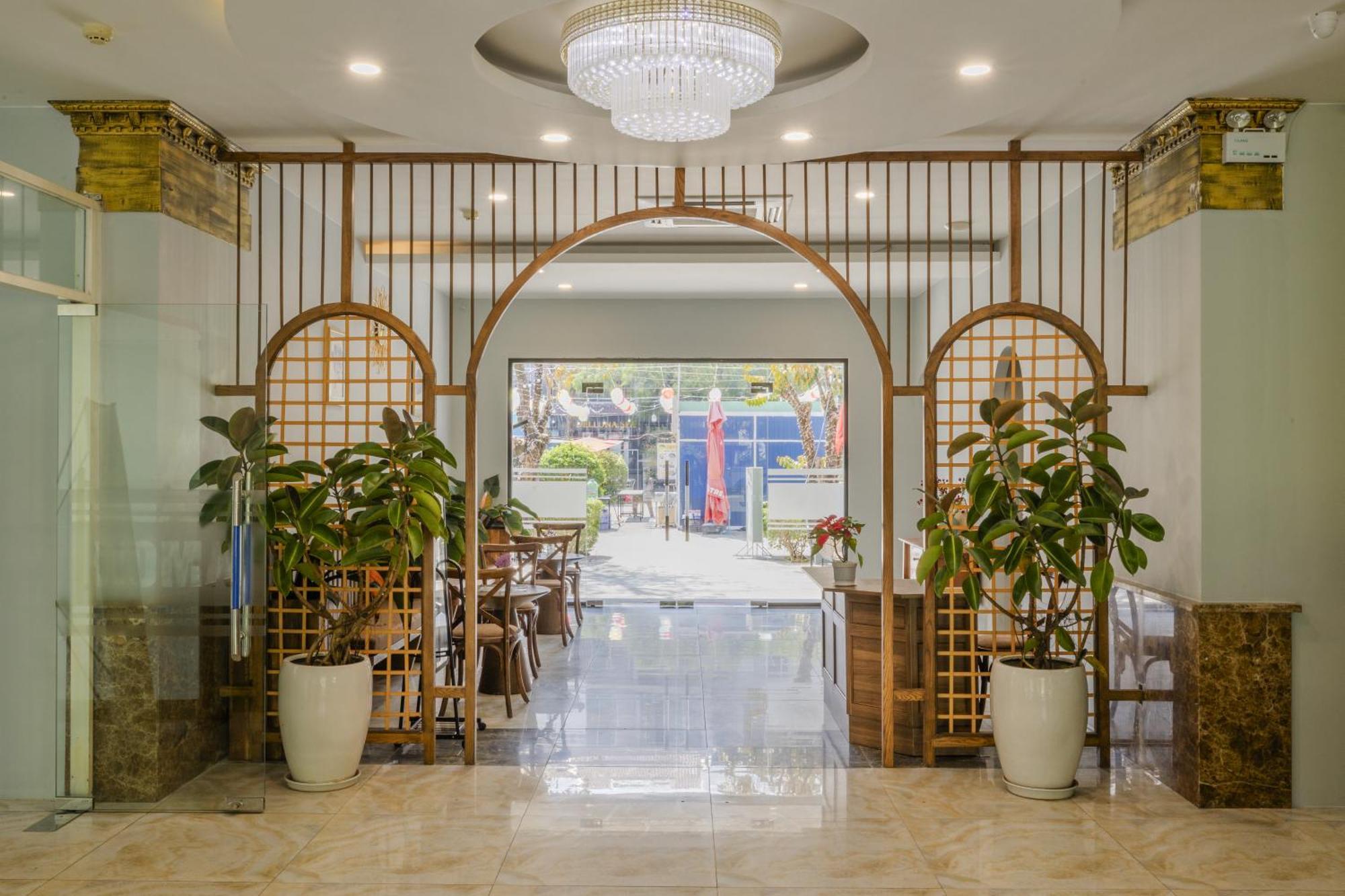 Amon Hotel 두옹 동 외부 사진